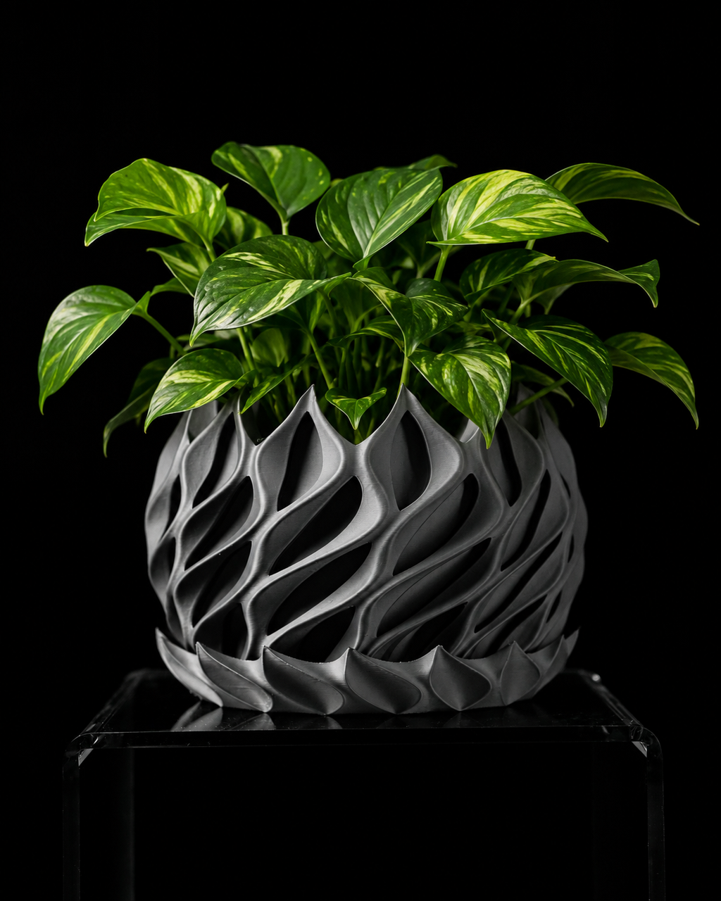 Twisted Planter Pot