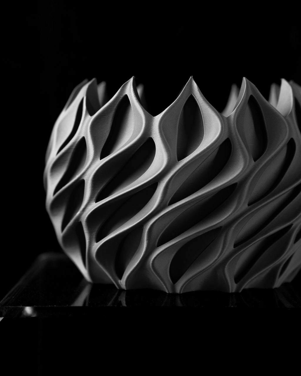 Twisted Planter Pot