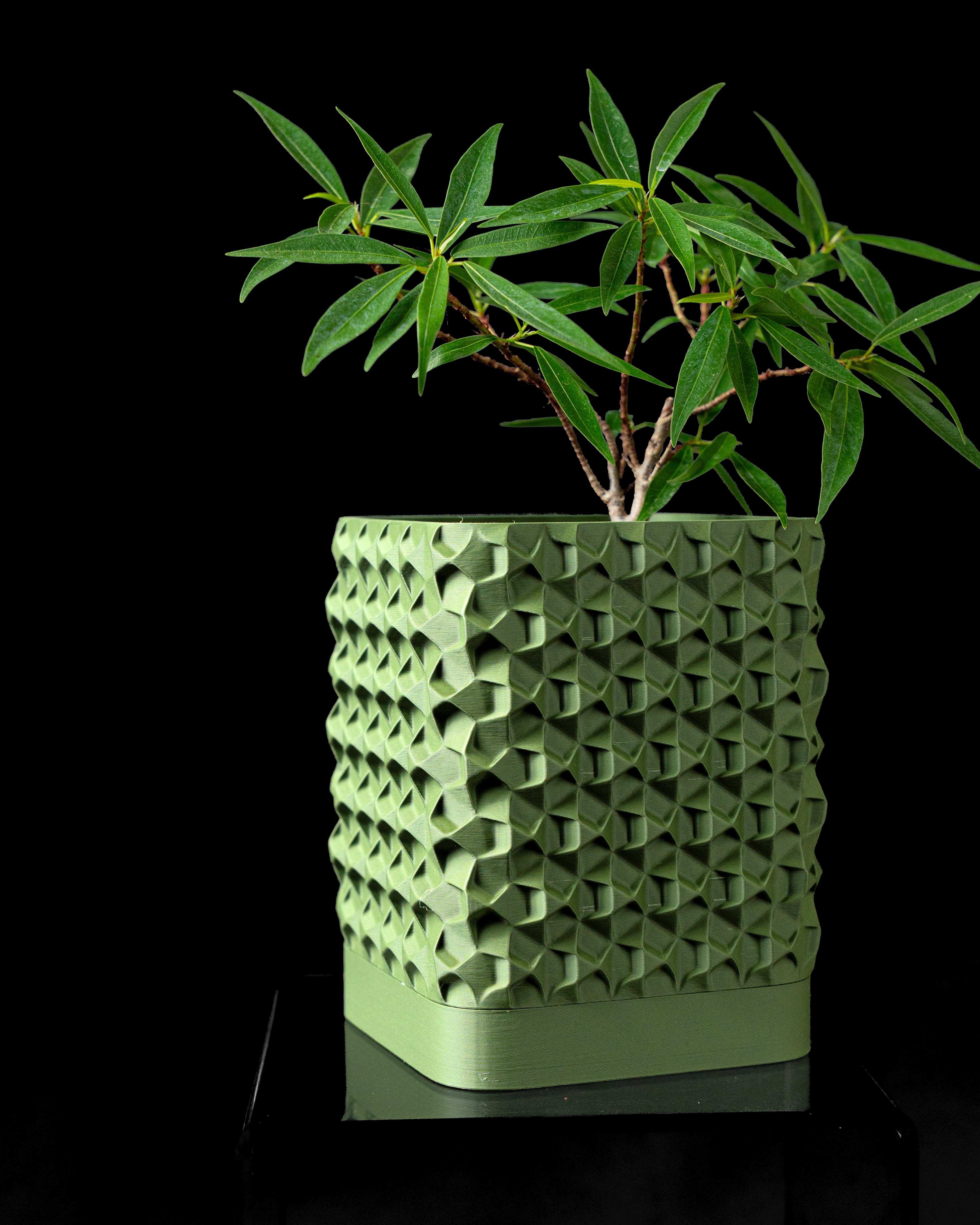 Rovi square planter