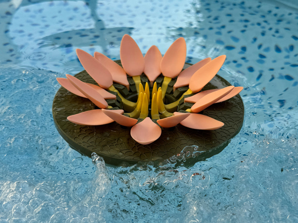 Lotus - Pool Cup Holder