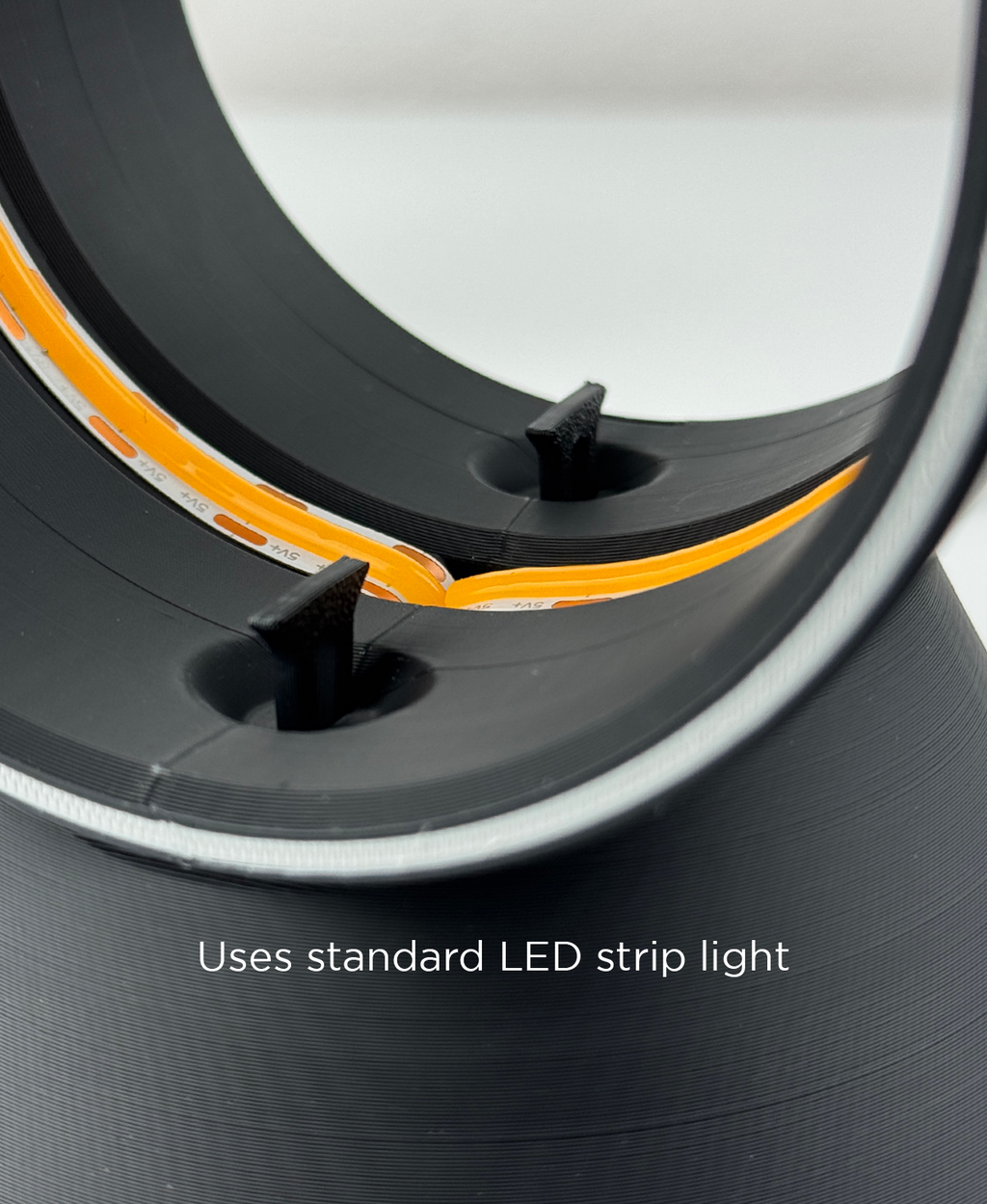 Void - Desk Lamp With Headphone Holder